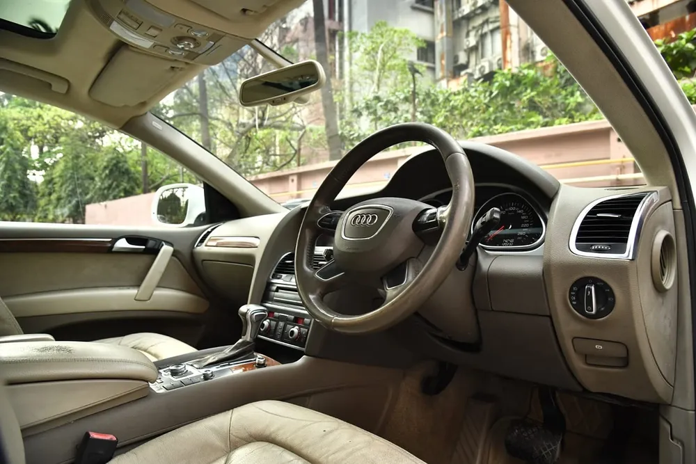 Audi Q7 interior at Exciting Cars