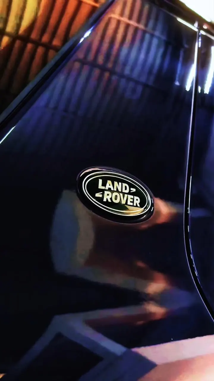 Land Rover Discovery — Premium Paint Protection Film